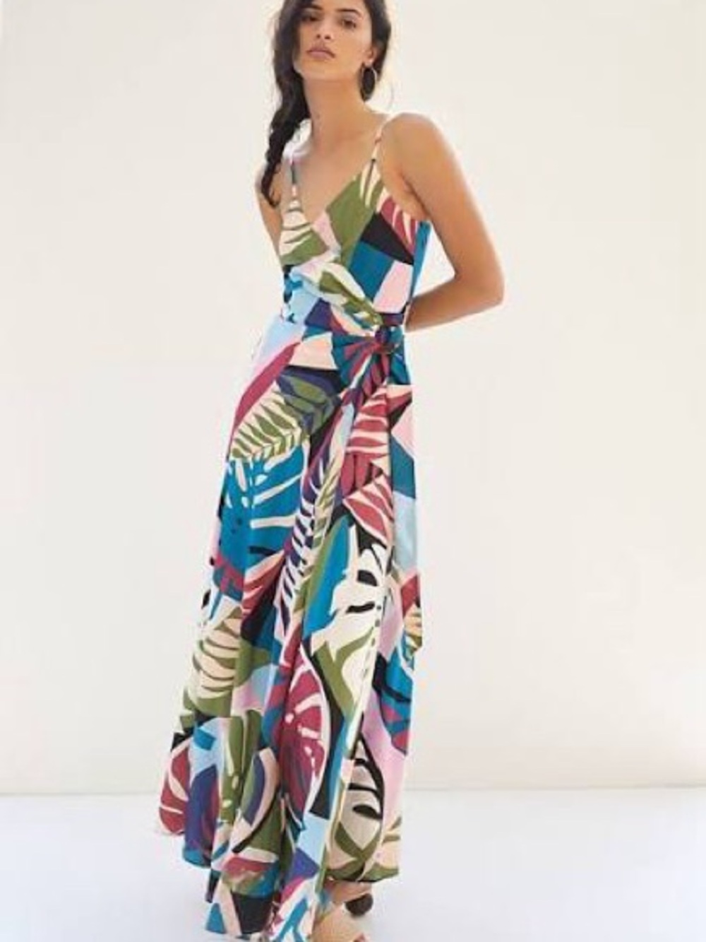 Anthropologie Hutch Sohla
Wrap Maxi Dress Size M tropical floral